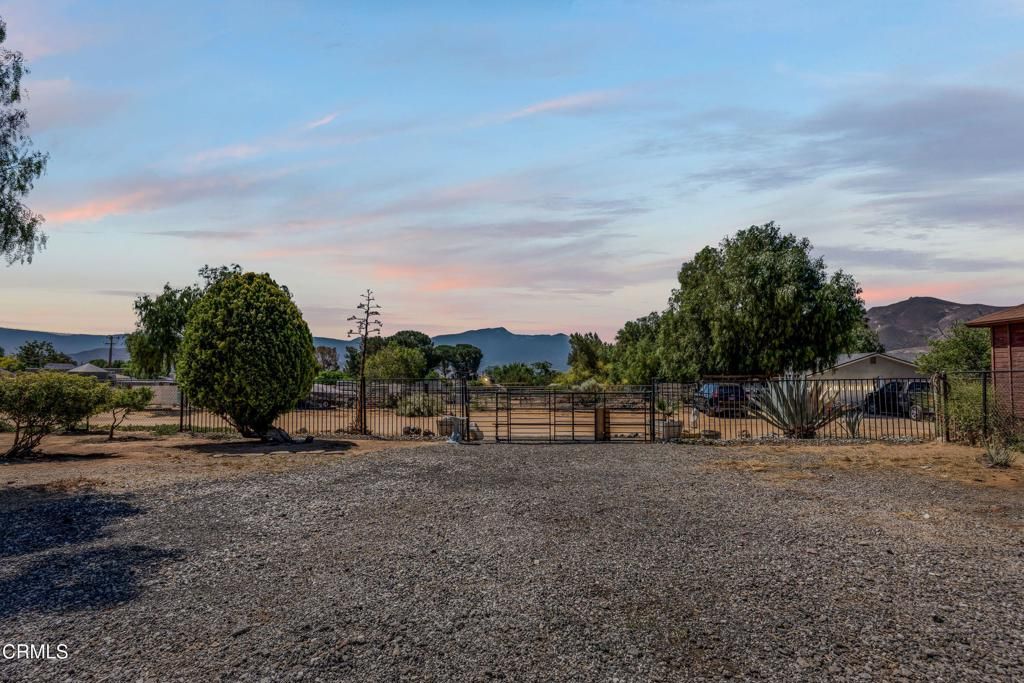 Image 25 of property listing at 33011 Crown Valley Road, Acton, CA 93510