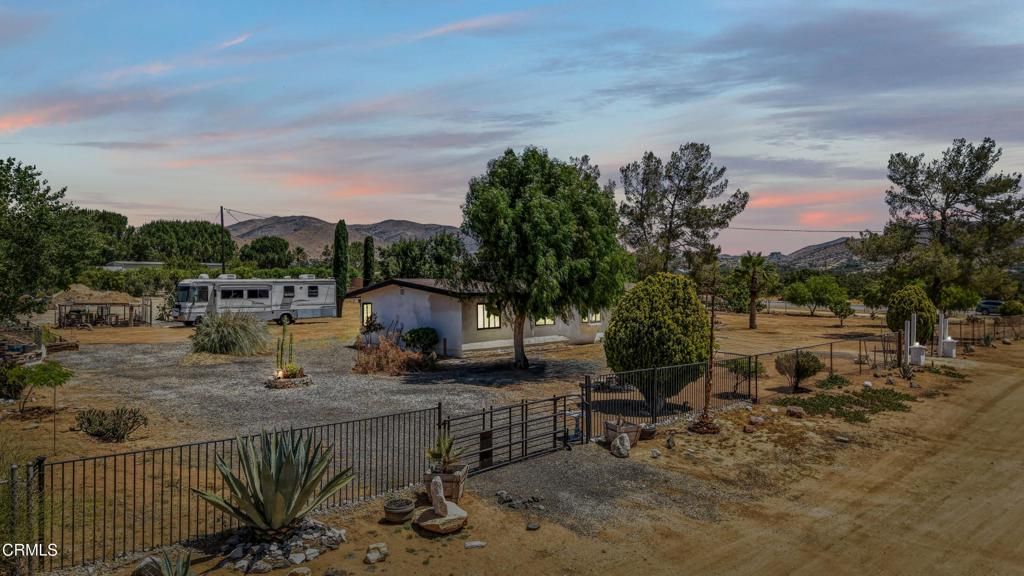 Image 29 of property listing at 33011 Crown Valley Road, Acton, CA 93510