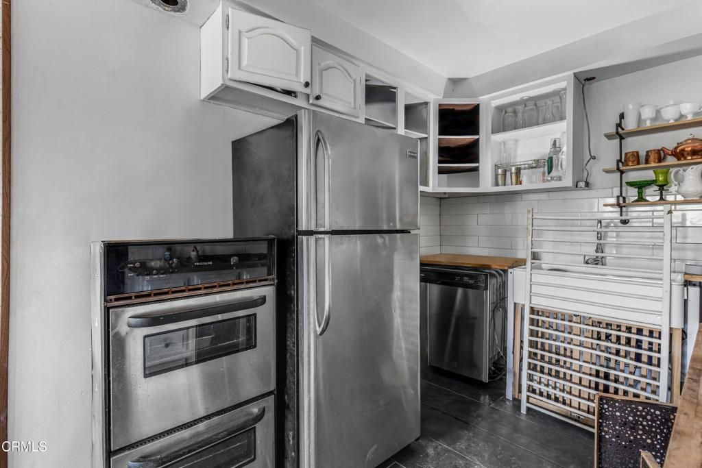 Image 9 of property listing at 33011 Crown Valley Road, Acton, CA 93510
