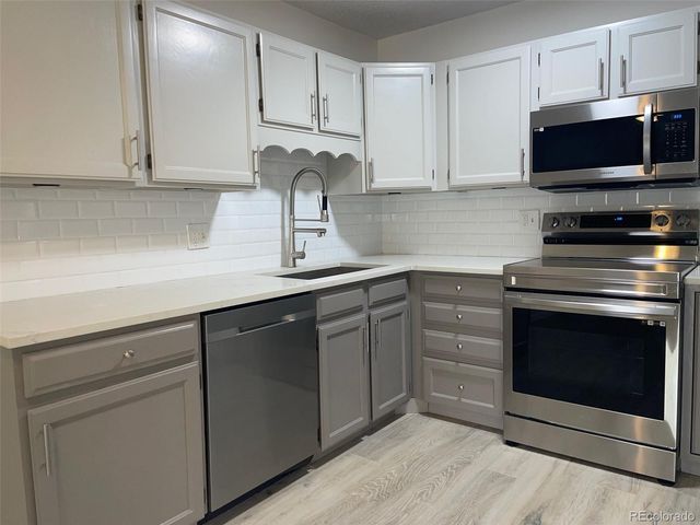 3124 S Wheeling Way 207, Aurora, CO 80014