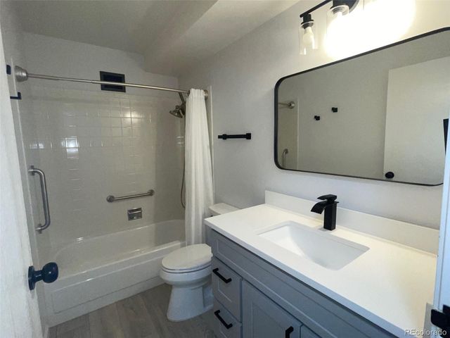 3124 S Wheeling Way 207, Aurora, CO 80014