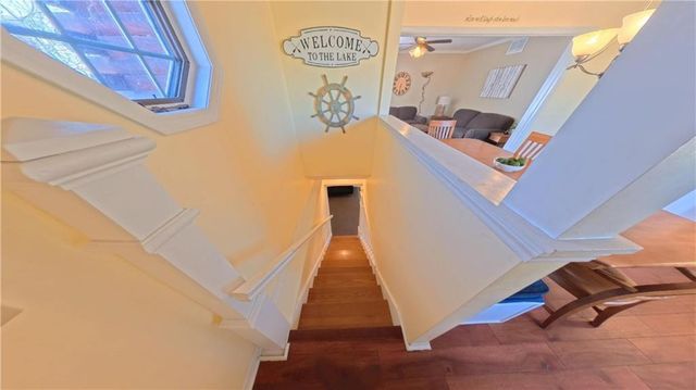 1656 Lake Viking Terrace, Gallatin, MO 64640