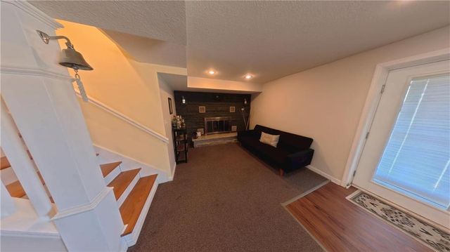 1656 Lake Viking Terrace, Gallatin, MO 64640