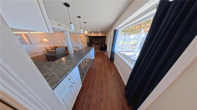 1656 Lake Viking Terrace, Gallatin, MO 64640