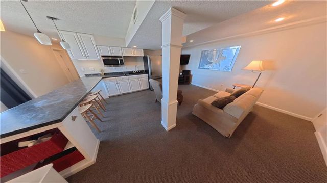 1656 Lake Viking Terrace, Gallatin, MO 64640