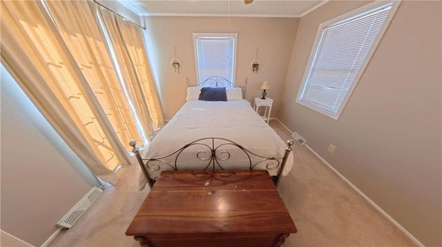 1656 Lake Viking Terrace, Gallatin, MO 64640