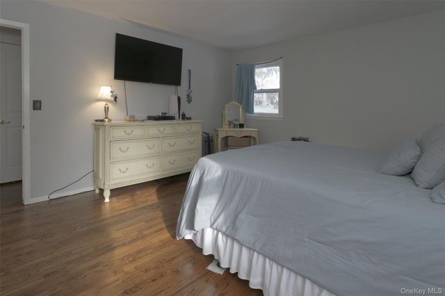 23 Bradner Drive, Warwick, NY 10990