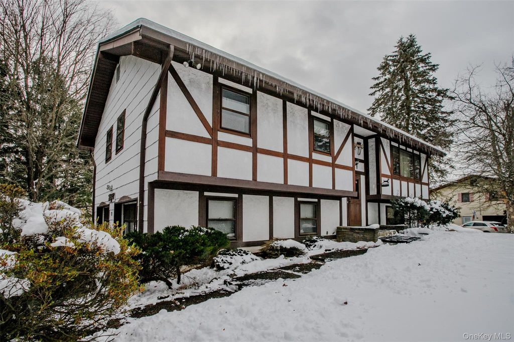 23 Bradner Drive, Warwick, NY 10990