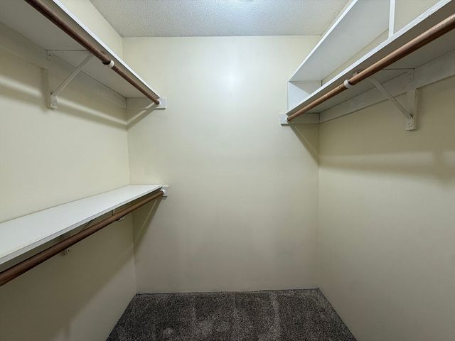 10 Squire Ct 1, Natick, MA 01760