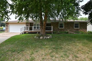 457 avon Court, Colona, IL 61241