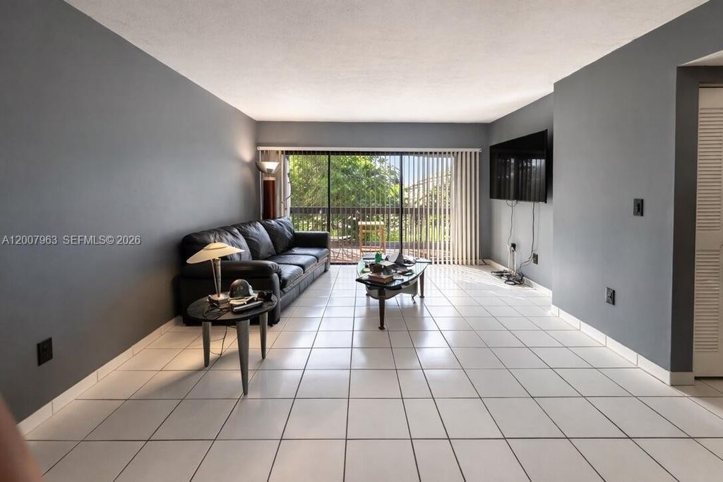 13870 SW 62nd St 208, Miami, FL 33183