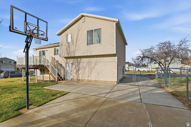 2673 W 3900 S, Roy, UT 84067