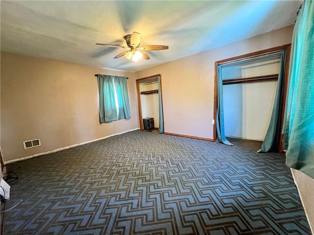612 12th St, Pitcairn, PA 15140