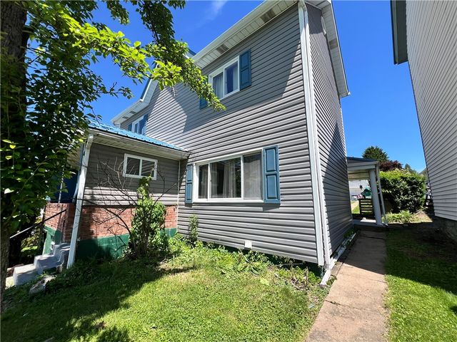 612 12th St, Pitcairn, PA 15140