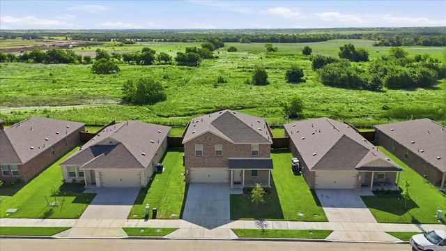 7114 Amber Barn Avenue, Pilot Point, TX 76258