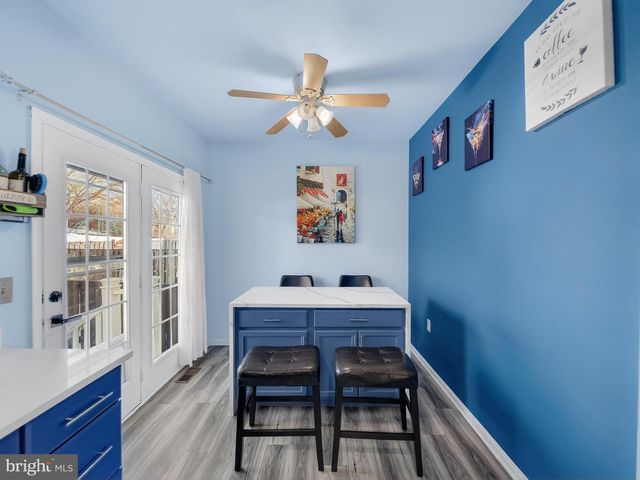 564 SPARKLEBERRY TER NE, Leesburg, VA 20176