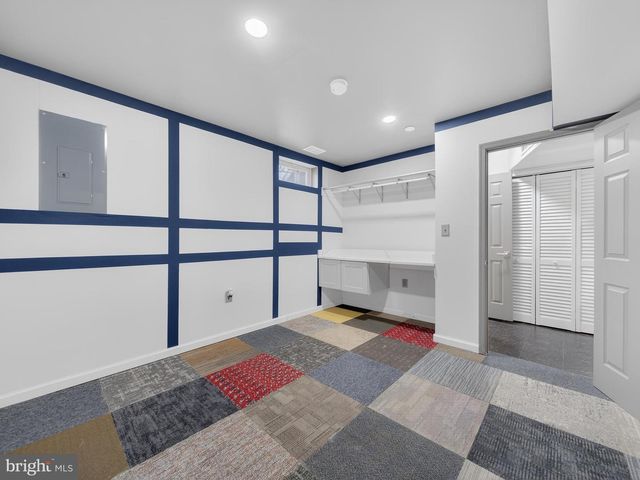 564 SPARKLEBERRY TER NE, Leesburg, VA 20176