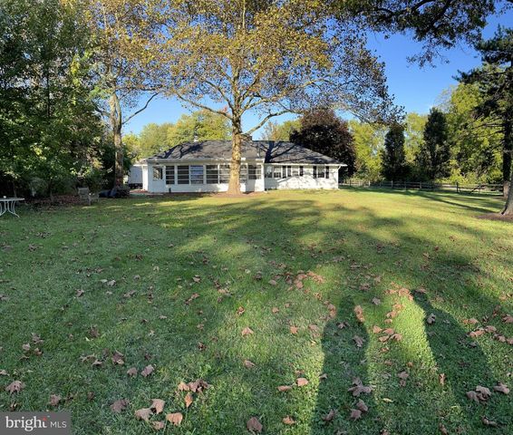 106 TOWNSHIP LINE RD, Plymouth Meeting, PA 19462