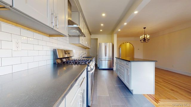 68-24 Juno Street, Forest Hills, NY 11375