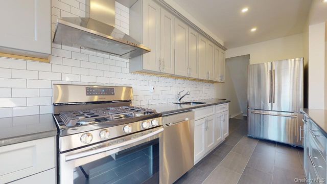 68-24 Juno Street, Forest Hills, NY 11375