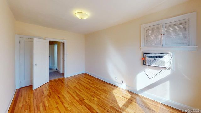 68-24 Juno Street, Forest Hills, NY 11375