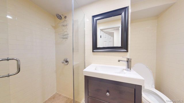 68-24 Juno Street, Forest Hills, NY 11375