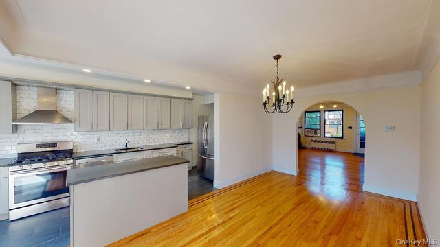 68-24 Juno Street, Forest Hills, NY 11375