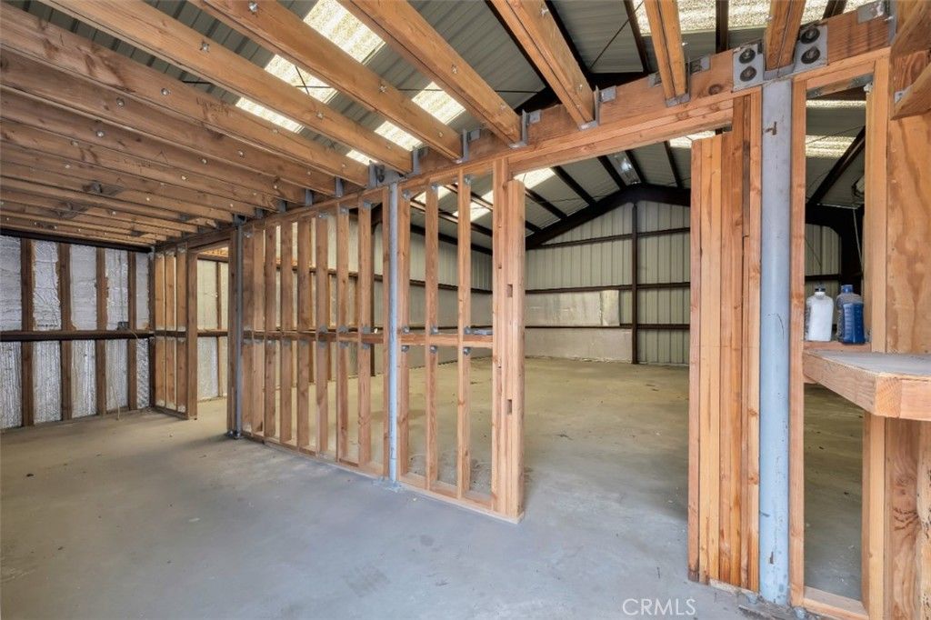 Image 36 of property listing at 9949 Noble Avenue, San Fernando, CA 91345