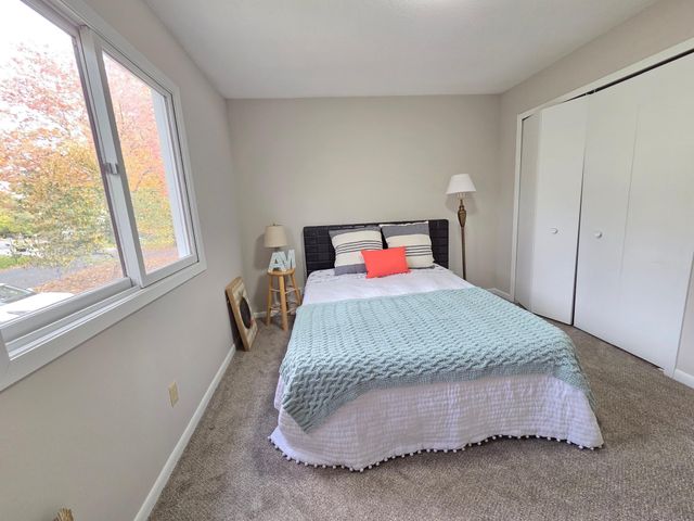 4174 Oakcrest Drive, Vadnais Heights, MN 55127