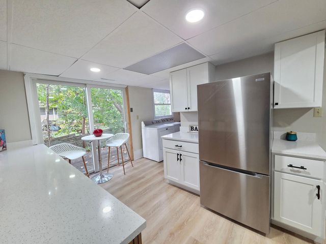 4174 Oakcrest Drive, Vadnais Heights, MN 55127