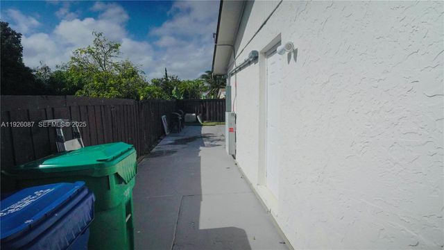 25260 SW 124th Pl, Homestead, FL 33032