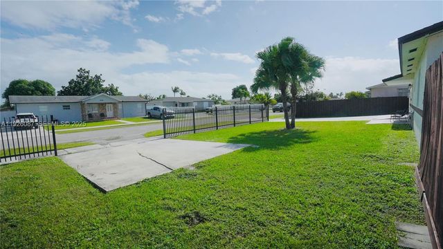 25260 SW 124th Pl, Homestead, FL 33032