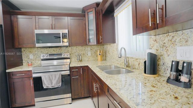 25260 SW 124th Pl, Homestead, FL 33032