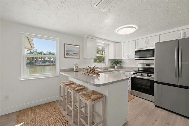 4120 SUNRAY DRIVE, Holiday, FL 34691