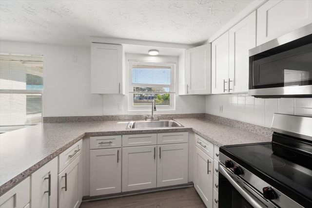 4120 SUNRAY DRIVE, Holiday, FL 34691