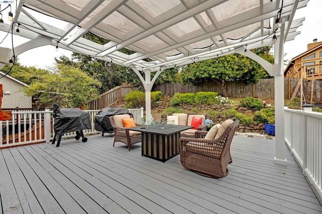 23467 Mona Marie Ct, Hayward, CA 94541