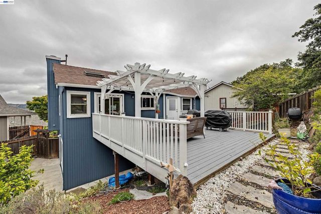 23467 Mona Marie Ct, Hayward, CA 94541