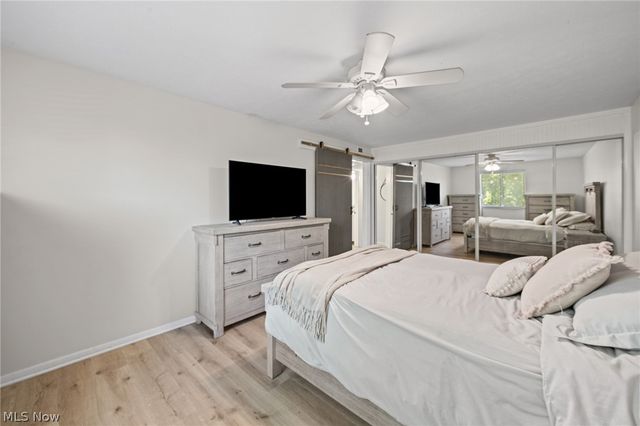 593 Tollis Pkwy 4-32, Broadview Heights, OH 44147