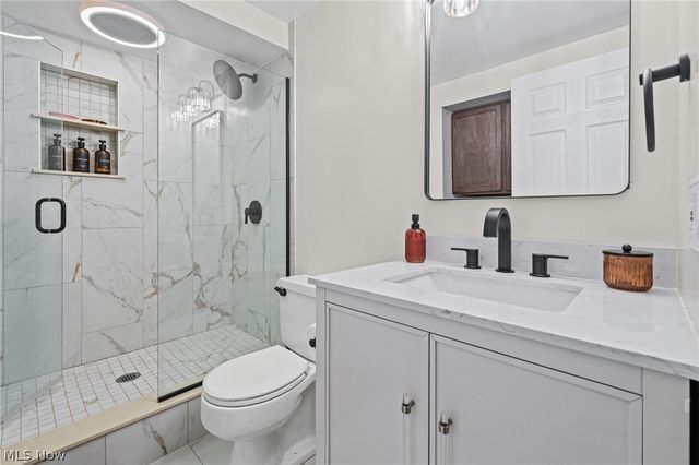 593 Tollis Pkwy 4-32, Broadview Heights, OH 44147