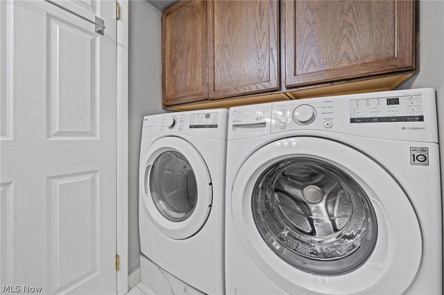 593 Tollis Pkwy 4-32, Broadview Heights, OH 44147