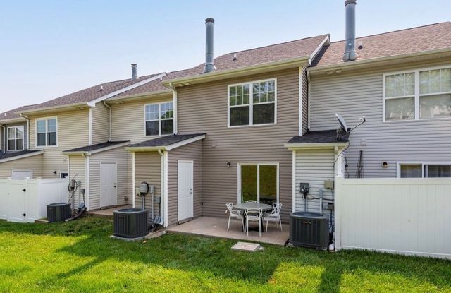 310 Shadow Glen Dr, Nashville, TN 37211