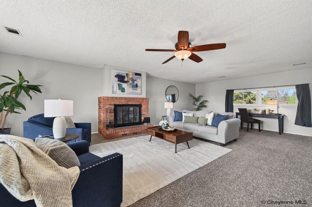 4703 LINDEN WY, Cheyenne, WY 82009