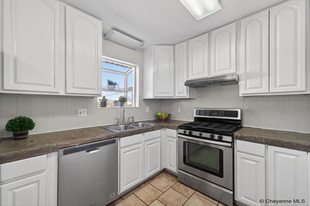 4703 LINDEN WY, Cheyenne, WY 82009