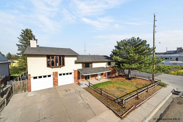 4703 LINDEN WY, Cheyenne, WY 82009
