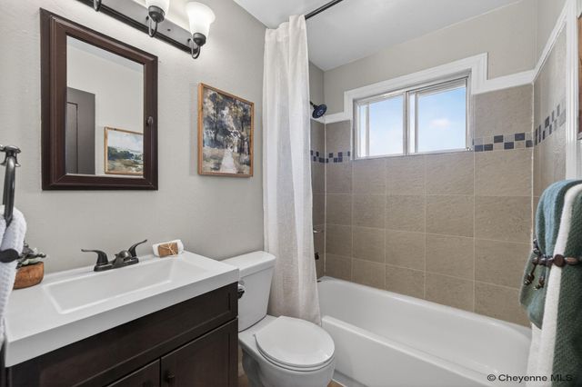 4703 LINDEN WY, Cheyenne, WY 82009