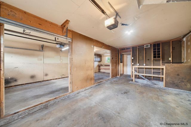 4703 LINDEN WY, Cheyenne, WY 82009