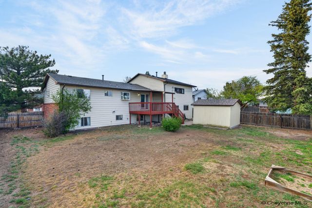 4703 LINDEN WY, Cheyenne, WY 82009