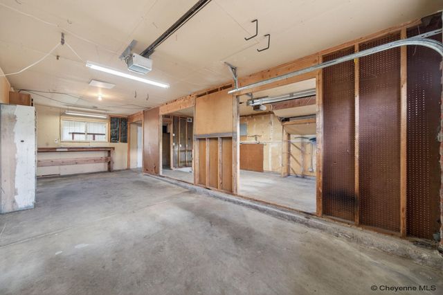 4703 LINDEN WY, Cheyenne, WY 82009