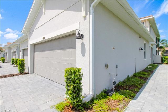 5739 Oakmont CT 8412, Other, FL 34142