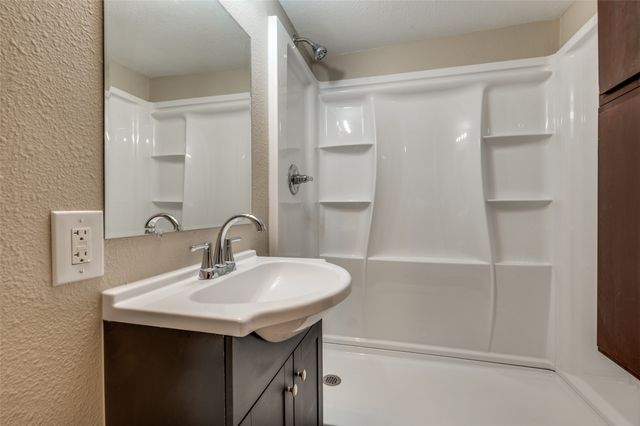 103 E 8th Street, Shady Shores, TX 76208